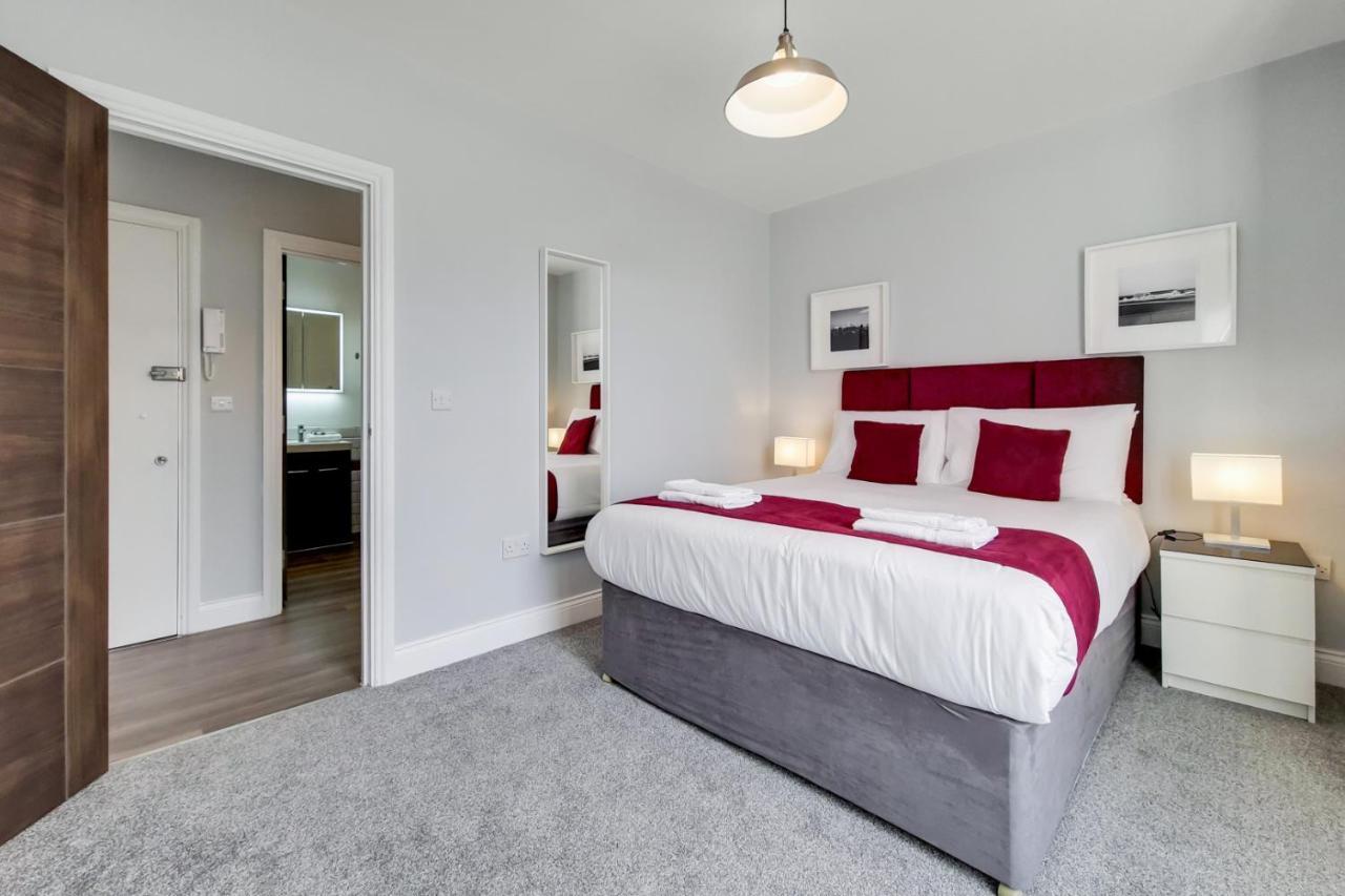 Roomspace Serviced Apartments - Brewers Lane 里士满 外观 照片